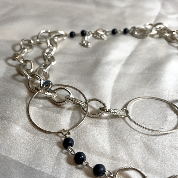 Beautiful, double layered necklace 🤍💙 - Picture 2 of 2